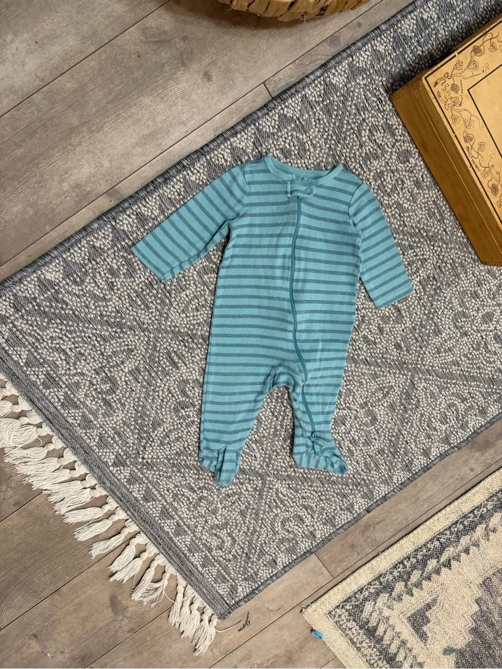Carter's Baby Boy Modern Blue Striped Footie Pajamas 6 Months One-Piece Pajamas